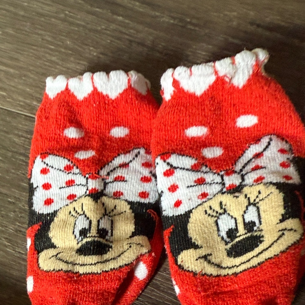 Disney Minnie Mouse  Toddler Socks Set - Red and Gray (4 pairs) - Picture 2 of 5